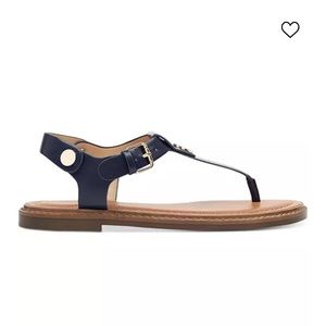 NWT Tommy Hilfiger women’s Lychee thong sandal          Size 7M